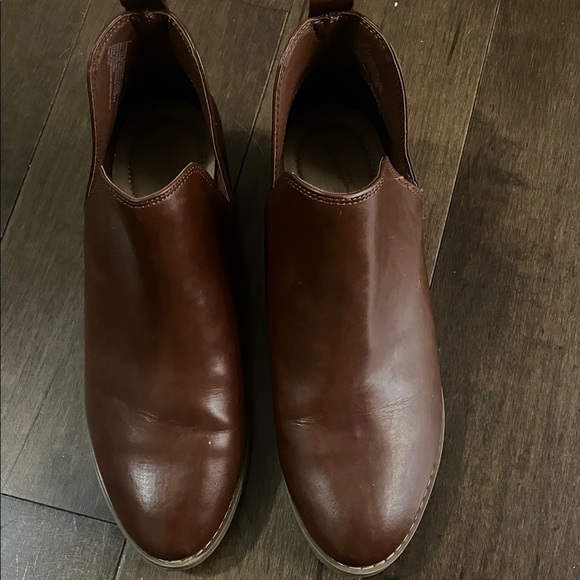Universaal thread Brown Leather Slip-On booties - Picture 1 of 2
